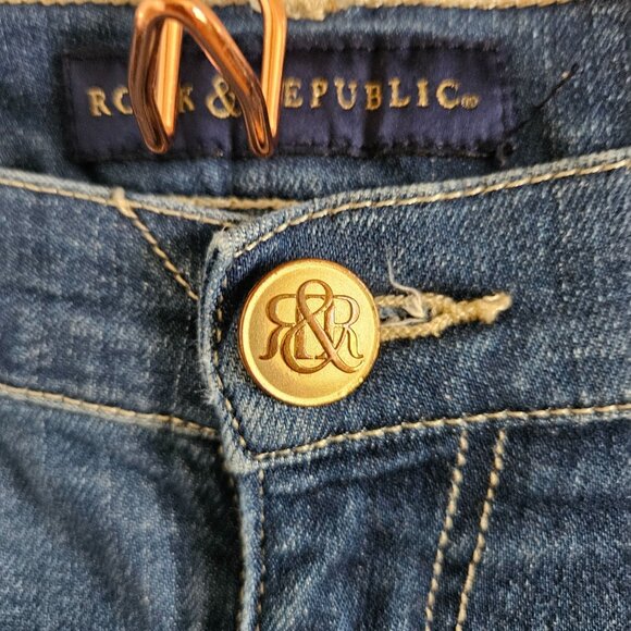 Rock & Republic Roskilde Size 12 Stretch Denim Capri Medium Wash Rhinestone Logo - Picture 3 of 7